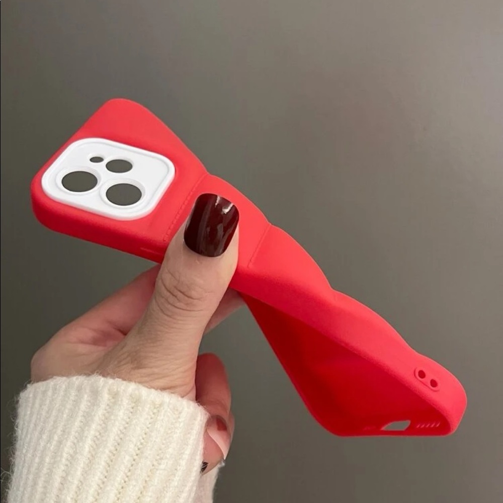 Chic Red Puffer iPhone Case New Multiple Sizes - Picture 3 of 4